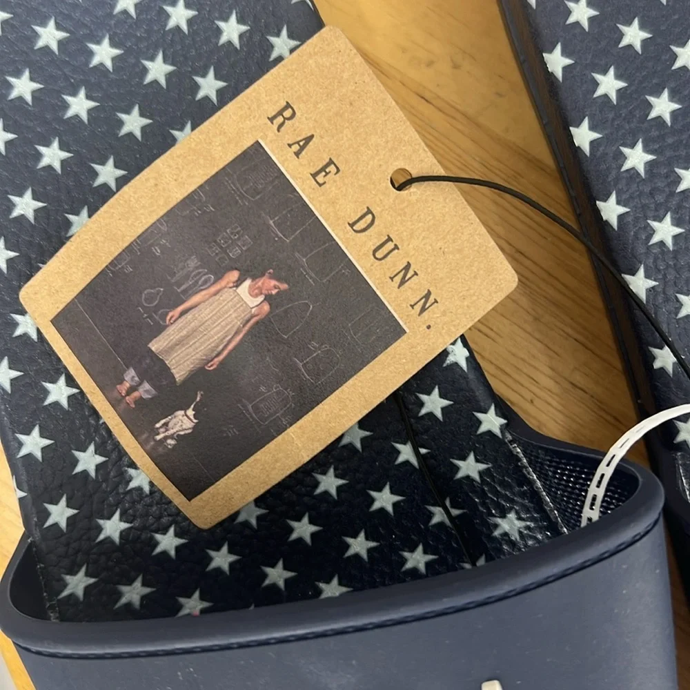 Ray Dunn, navy foot bed with white stars USA, patriotic, slide sandal 9
